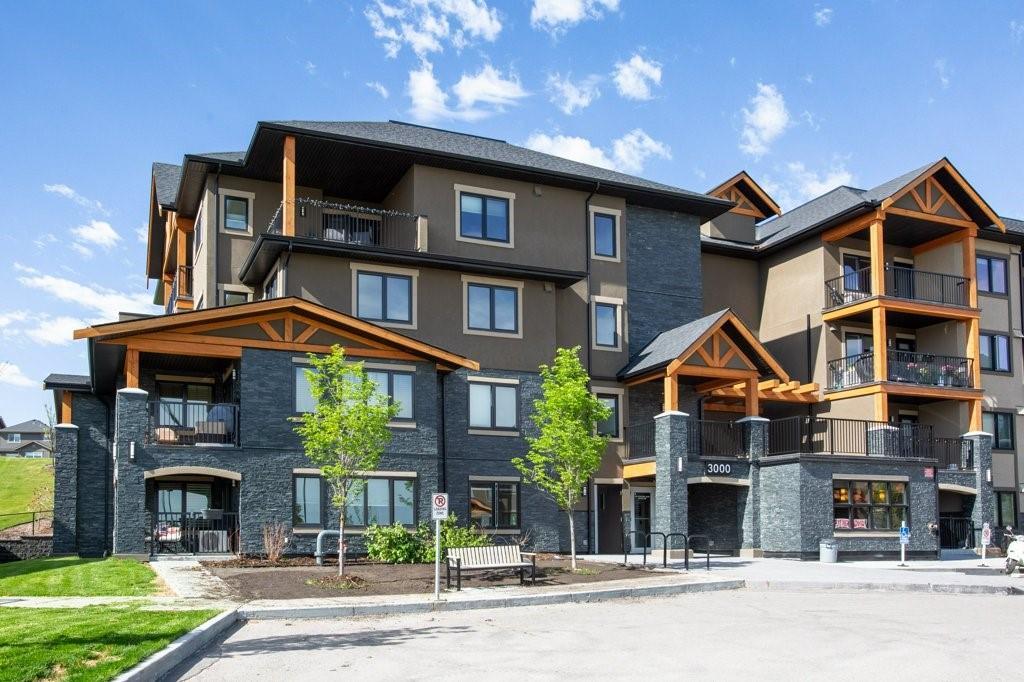 450 Kincora Glen Rd Nw 3103 Apartment 成交价