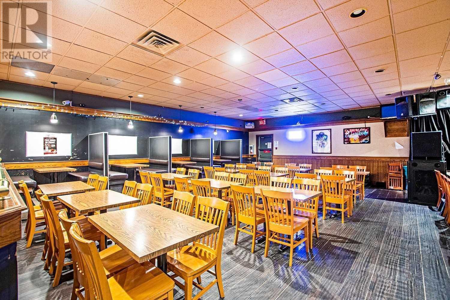 433 Simcoe St S Restaurant Sold Price