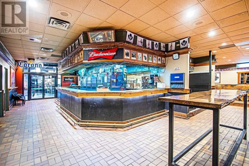 433 Simcoe St S Restaurant Sold Price