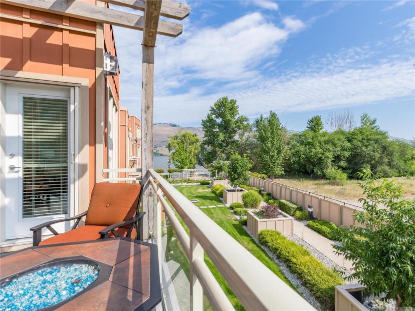 7343 Okanagan Landing Rd 1232 Apartment Sold Price
