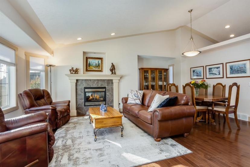 475 Rocky Ridge Dr Nw House 成交價 475 Rocky Ridge Dr Nw House 成交價