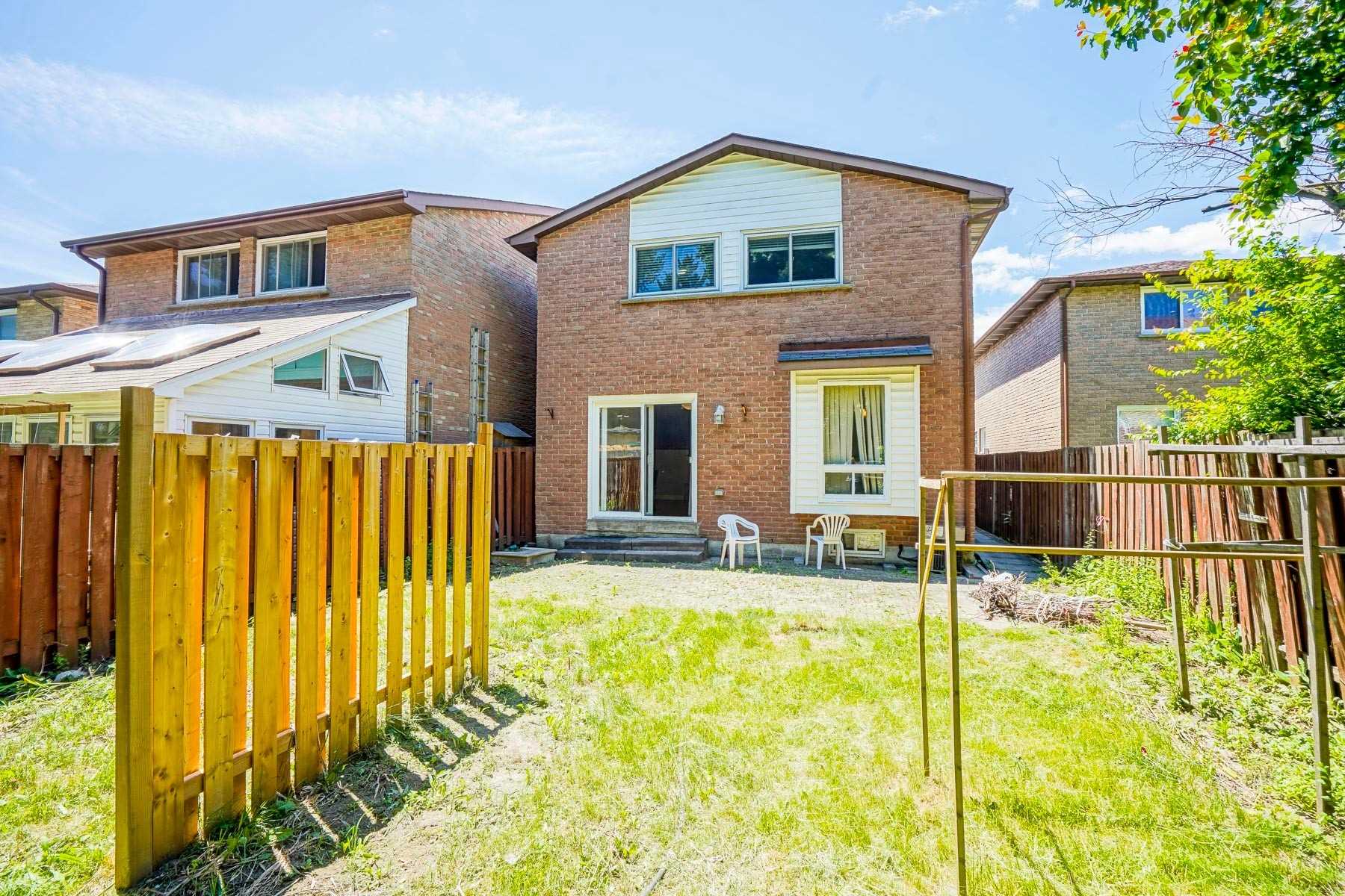 37 Croxley Green Dr House Sold Price