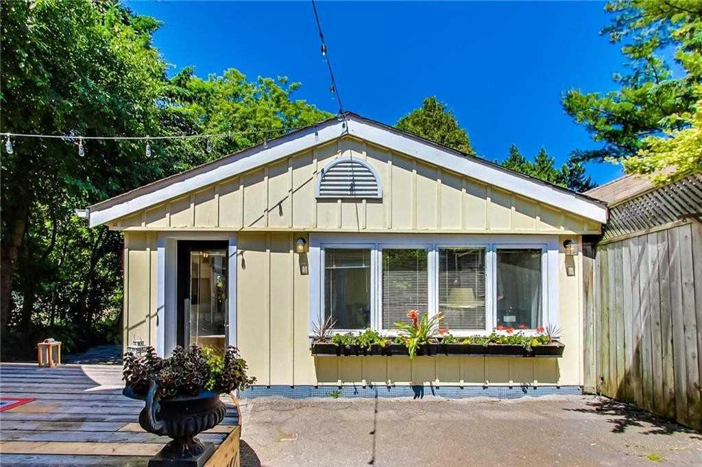 25 Mississauga Rd S House Sold Price