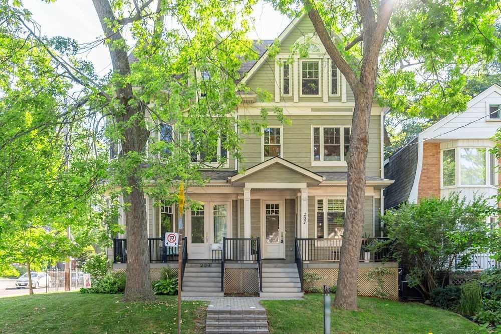 207 Willow Ave House Sold Price