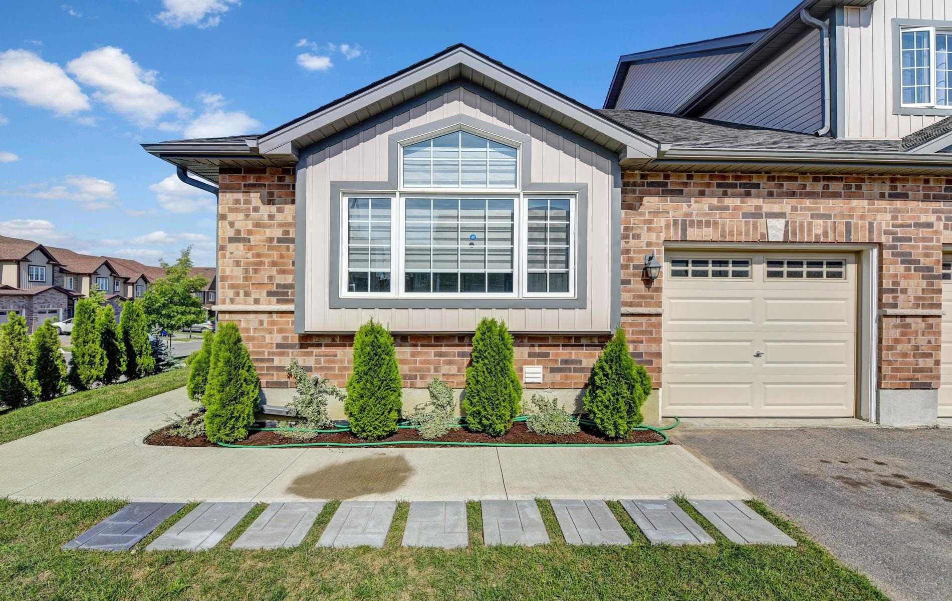 55 Renfrew St Townhouse Sold Price