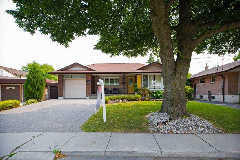 40 Briarwood Cres House Sold Price