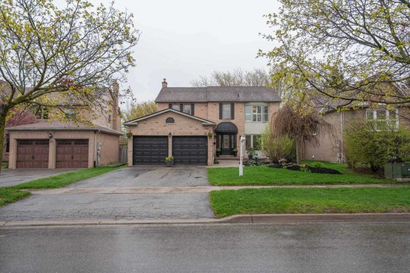 Aurora Homes For Sale Search Homes MLS® listings & Real Estate